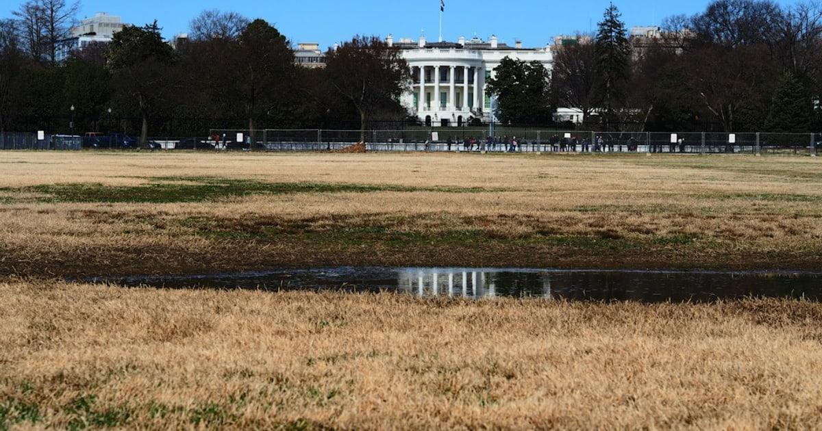 Trump Returns to White House with Commerce Secretary Lutnick After Weekend Trip – Media Gets ZERO Answers