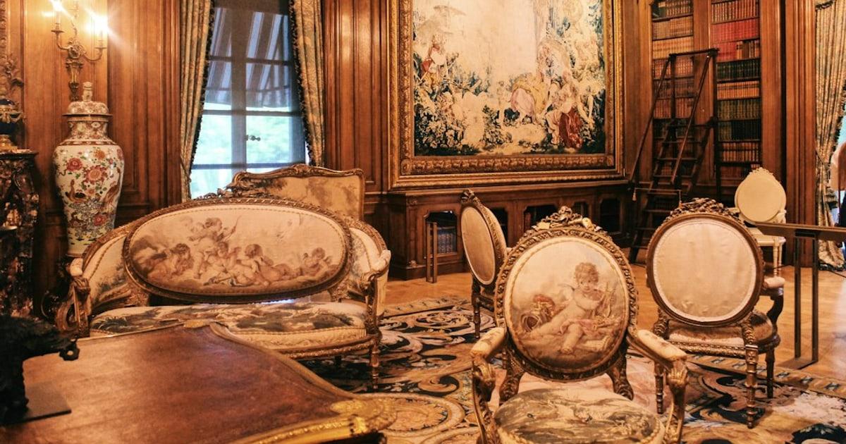 EMBARRASSING: HuffPost Reporter Forced to Issue Correction After Mistaking Commerce Secretary for President Trump