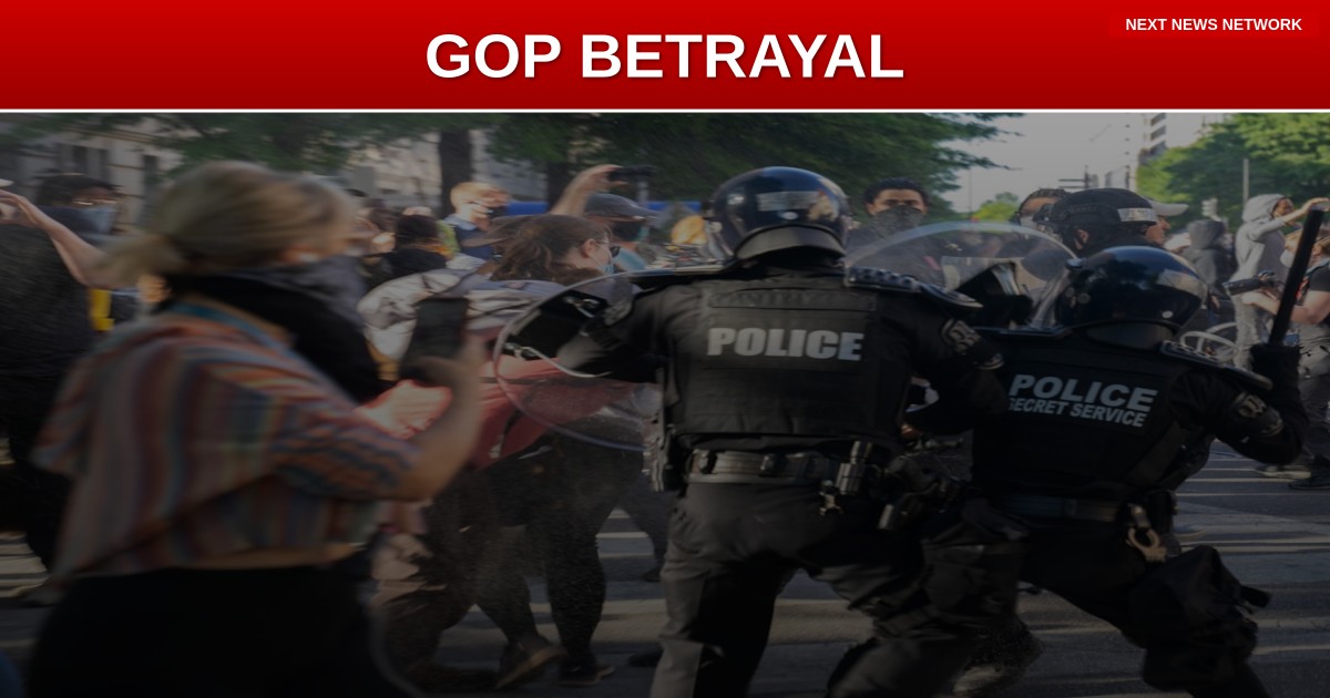 ALERT: GOP Establishment Pushing AMNESTY Bill While Trump Fights for Deportations