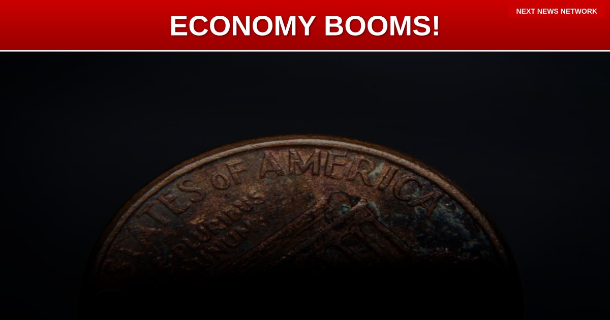 BREAKING: U.S. Economy BOOMS Under Trump's Leadership - Job Growth Soars!